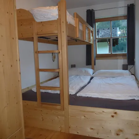 Luxurious With Sauna In Koenigsleiten Wald im Pinzgau